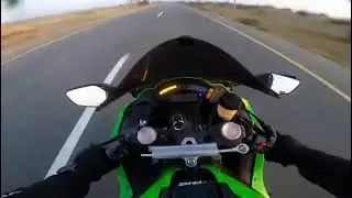 kawasaki zx10r  ( stopping bike at 300km /h without brakes 😎) kawasaki engine breaking 🥵😇