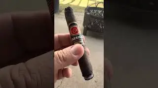 E.P. Carrillo Essence Maduro Robusto 50 x 5 delicious dark stogie !