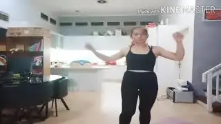#Chloeting# a quick 5 minute warm up before workkout.