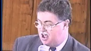 Pastor Canelhas cantando na sua posse na IPB Lapa   1999