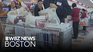 Grocery stores in Massachusetts packed as people prepare for winter storm
