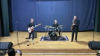 Jazz Explorer Trio - Blues In Five - live at RV University