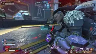 Thar awkward moment when neither of you can hit a shot... (Apex Legends comp. #33)