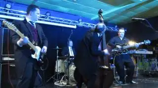 The Fireballs UK & Andy Wren - Saturday Night at the Duckpond