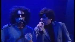 Los Rodr&iacute;guez y Joaqu&iacute;n Sabina - Todav&iacute;a una canci&oacute;n de amor (en vivo / 28 de septiembre de 1995)