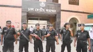 Family meet convicted war criminal Kamaruzzaman for last time.