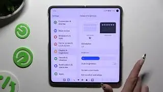OnePlus Open - How to Turn On/Off Auto Brightness | Adjust Auto Brightness