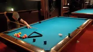 Jesper @ Fast Eddies Poolhall - Coin in the shot glass