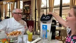 BellaBot y KettyBot en el restaurante de Dallas. The Dallas Morning News & NBC News.