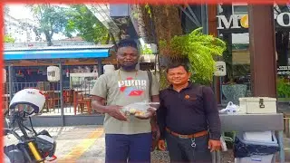 Friendly people in street of Phnom Penh #JoeUdoVibes #viral