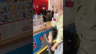 Mixue boba sundae ice cream #mixue #eskrim #viralshorts #shorts #youtubeshorts #trending #subscribe
