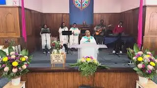 Eec,in Oakland.Worship team. December 21, 2025