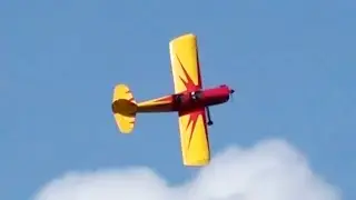 Matt with his SEAGULL SPACEWALKER trying to get an action video