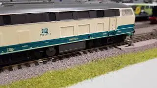 Fleischmann 4933  Br 218 452-1    Schienenreinigungslok