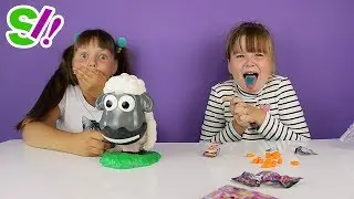 ЧЕЛЛЕНДЖ ЖАДНАЯ ОВЦА ИГРА ДЛЯ ДЕТЕЙ Greedy Sheep Toy Challenge Game | Warheads Extreme Sour Candy