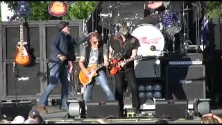 Ted Nugent and Dave Amato 