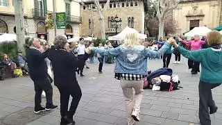 Estrena sardana: Mercè i Josep sempre enamorats! Maria Mercè Navarro.