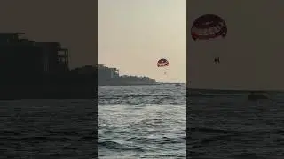 Paragliding in #arabiangulf #dubai #dubaiharbour #dubai #travel #goodtodo #dubaiattractions #uae