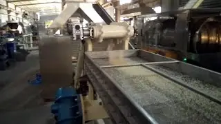 Needle shape bread crumbs processing line bread crumbs making machine