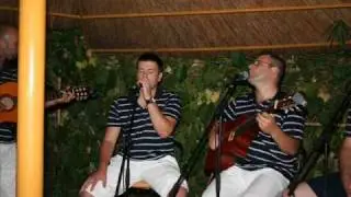 KLAPA NAS QUATROS SPAVAJ CVIJETE MOJ