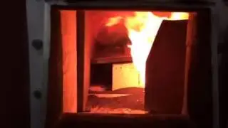 Hein Backofenbau   Erster Pelletsbrenner im Testbetrieb an Hein Ringrohrofen  Ein Blick in die Therm