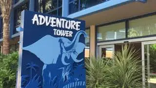 Disneyland Hotel e ticket club lounge
