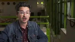 The Spy Who Dumped Me - Itw Dave Iserson (official video)