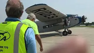 Ford Tri motor landing in Springfield IL 