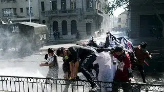 Chile students on the streets again