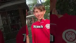 Kind gegen Erwachsener im Fussball⚽️🦵