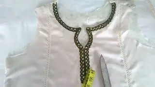 White color kameez suite and green lace lgany ka tariqa