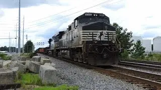 HD: NS 8940 leads NS Train 118 in Doraville, GA