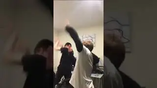 (shorts) WEEABOO dancing to MUSIC!!!