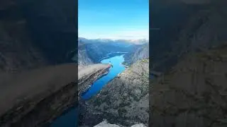 Trolltunga: the scariest place in the world is a broken piece of rock located in Norway 🇳🇴