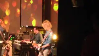 Switchfoot sings with David crowder