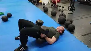 Squats, floorpresses and chinups! (Year 4, workout 44/365)