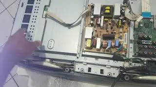 tv samsung  só  ascende a luz Vermelha não  ligq