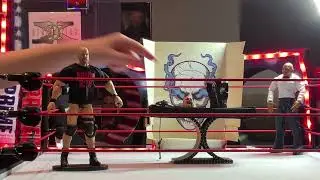 WWE Defining Moments Bloody Head Stone Cold Steve Austin Unboxing