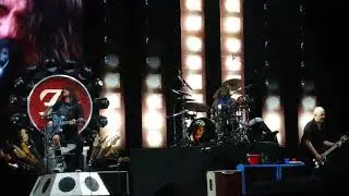 Foo Fighters- Panama 2015 Broken Leg Tour (Taylor Hawkins on vocals!) 