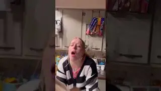 Gagging for apple bees #apple #gagging #funny