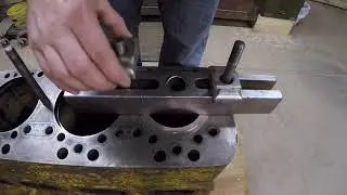 Caterpillar D2 #5J1113 Diesel Engine Assembly Ep.2: Checking Liner Protrusion