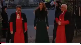 Да, рождественское шоу Кейт провалилось. Рейтинги упали, но нет, это НЕ вина Меган!