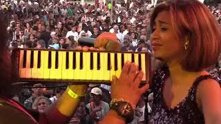 Karen Pooroe  Lagu Untara { Borero
