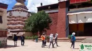 Pelcho Monastery and Kumbm Stupa in Gyantse