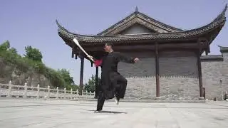 When you master Chinese martial arts, you are the most handsome。/swordsmanship