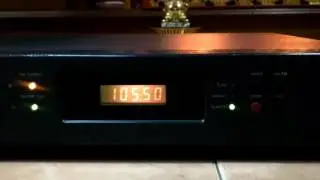 NAD 402 AM/FM Stereo Tuner