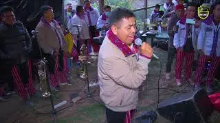 PEDRO MENDOZA CANTANDO  EN CUMPLEAÑOS. NO PODES SERVIR A DOS SEÑORES. OH AMIGO VEN A CRISTO.