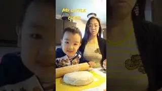 Let your kid to experience kneading dough to strengthens their muscles and improve their language.🌟✨