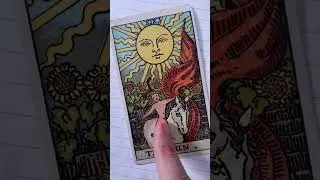 #tarotshorts #tarotcommunity #cardoftheday #tarottutorial #suntarotcard #selfesteem #intrinsicworth