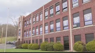 Local steel company donates 1,000 dollars to Buckeye West Elementary&rsquo;s reading program